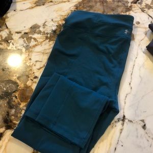 Under Armour cropped leggings